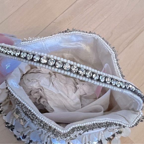 NWT Monique Leshman MOP Shell, Bead, Crystal, & Rhinestone Embellished Purse - Picture 5 of 11